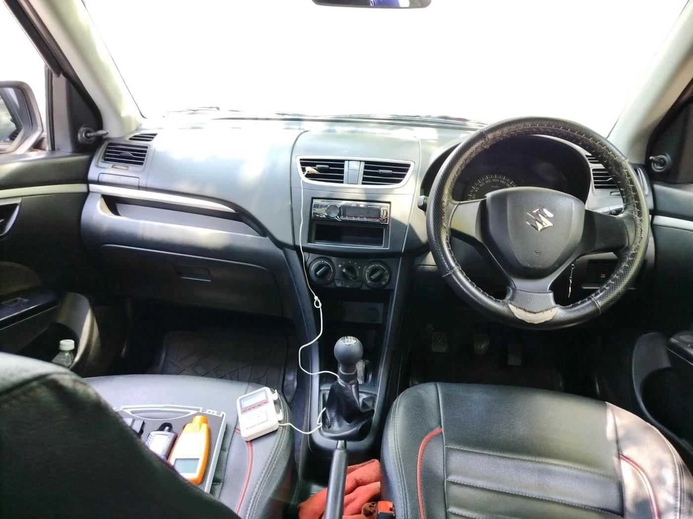 2016 Maruti Swift LXI (O), Petrol, Manual, 62,165 km, interior