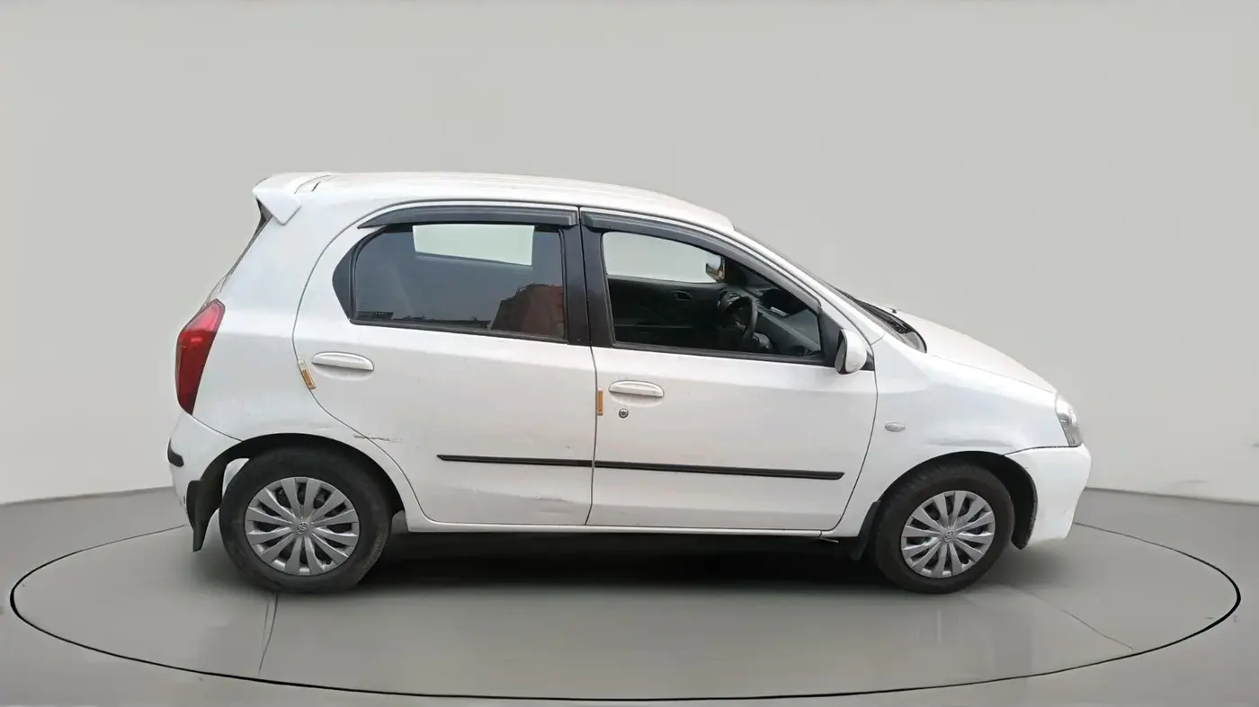 2012 Toyota Etios Liva G, Petrol, Manual, 83,220 km, exterior