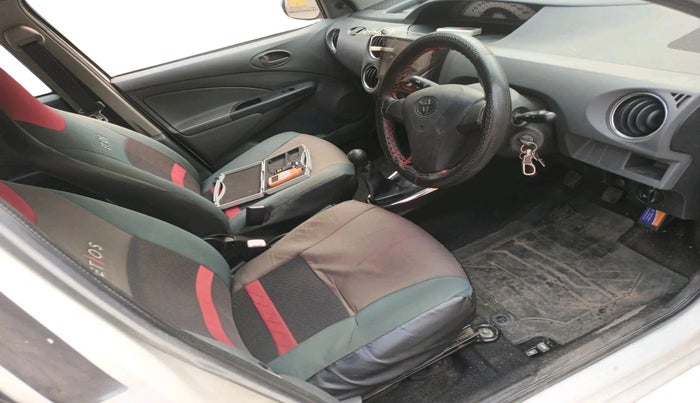 2012 Toyota Etios Liva G, Petrol, Manual, 83,220 km, interior