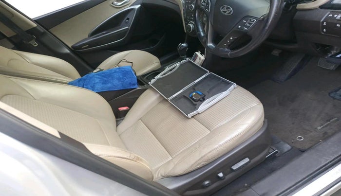 2016 Hyundai Santa Fe 2 WD AT, Diesel, Automatic, 65,423 km, interior