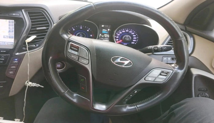 2016 Hyundai Santa Fe 2 WD AT, Diesel, Automatic, 65,423 km, interior