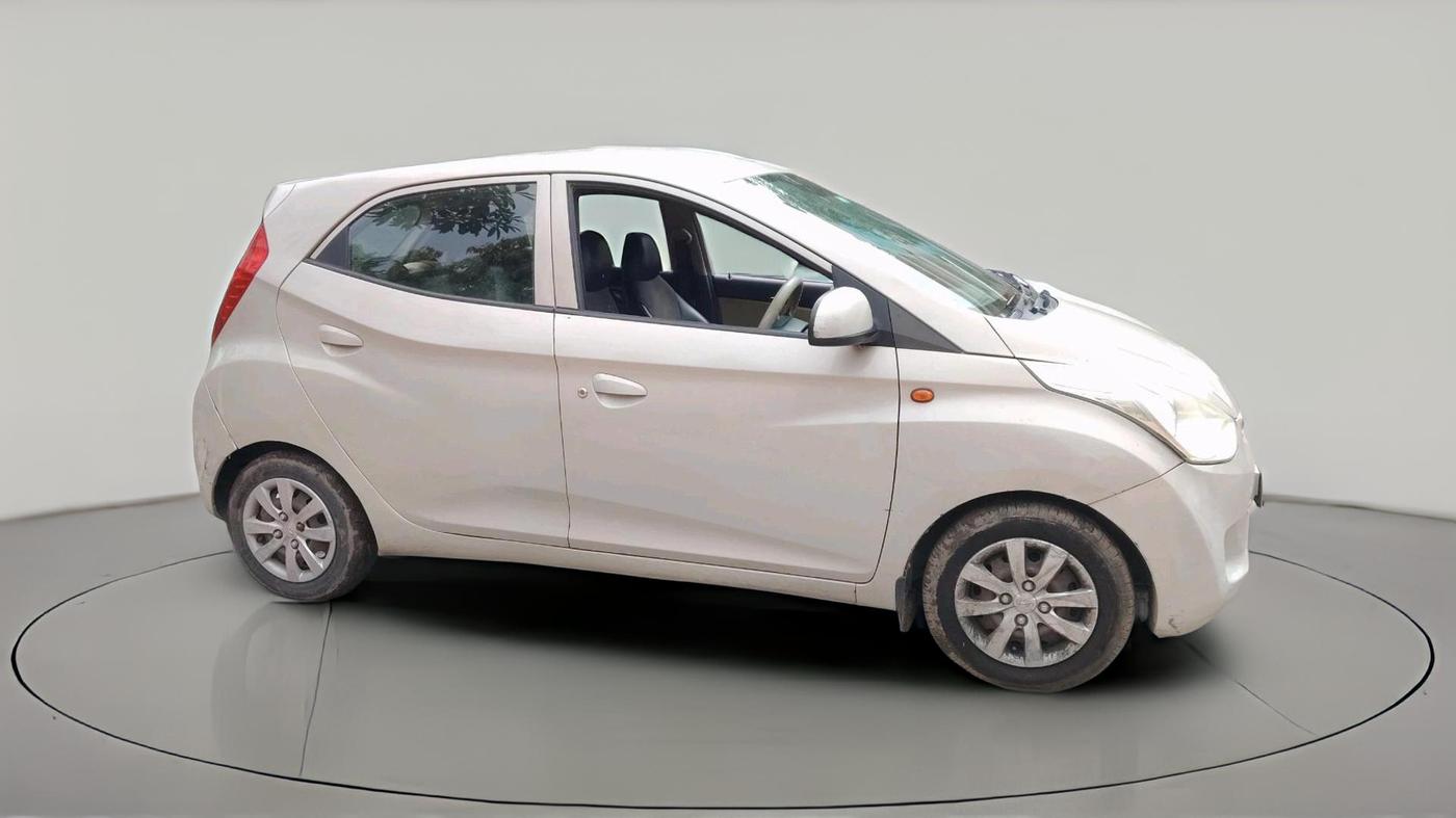 2011 Hyundai Eon SPORTZ, CNG, Manual, 1,43,675 km, exterior