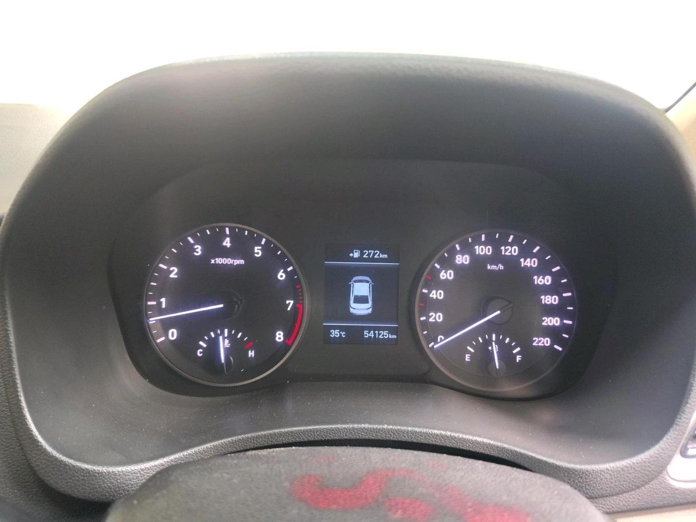 2017 Hyundai Verna 1.6 VTVT SX O, Petrol, Manual, 54,125 km, interior