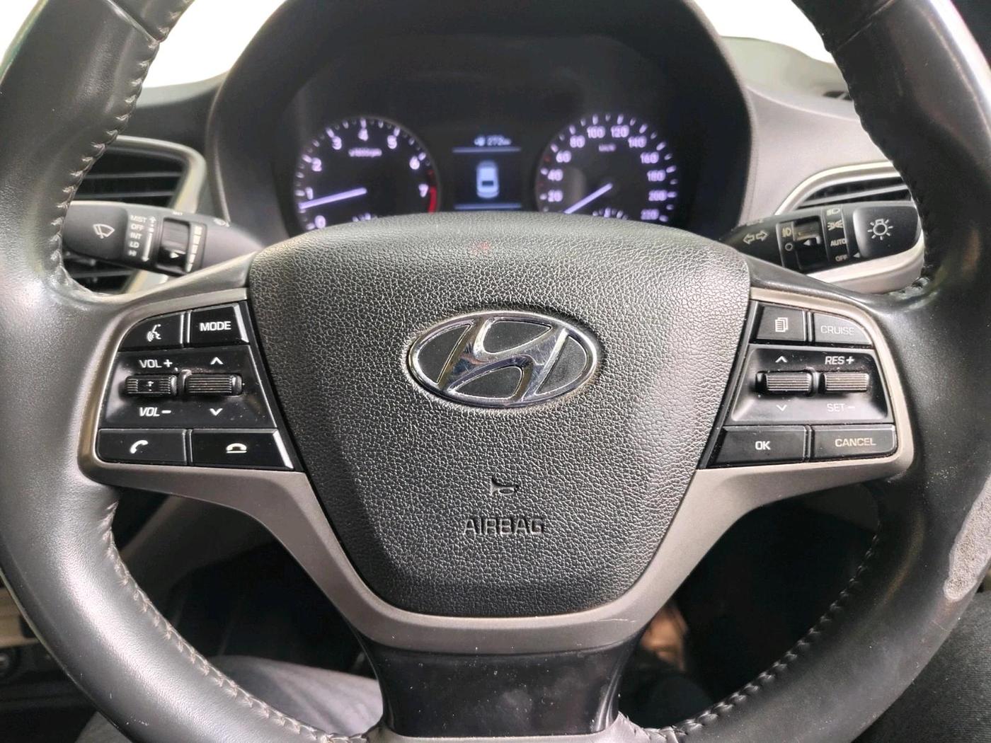 2017 Hyundai Verna 1.6 VTVT SX O, Petrol, Manual, 54,125 km, interior