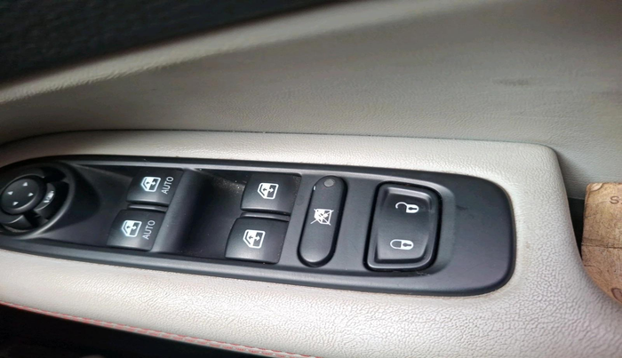 2018 Jeep Compass LIMITED 1.4 PETROL AT, Petrol, Automatic, 31,666 km, interior