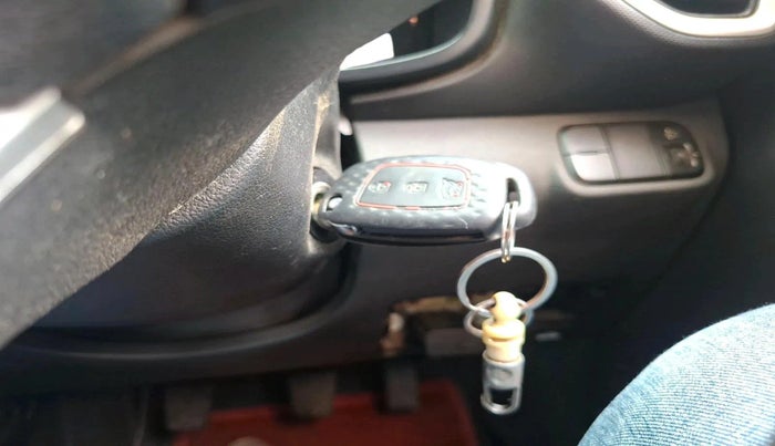 2021 Hyundai VENUE SX 1.0 TURBO, Petrol, Manual, 48,875 km, interior