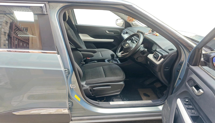 2024 Tata PUNCH CREATIVE  AMT, Petrol, Automatic, 3,493 km, interior