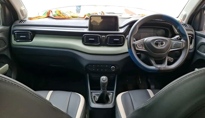 2024 Tata PUNCH ADVENTURE RHYTHM CNG, CNG, Manual, 15,310 km, interior