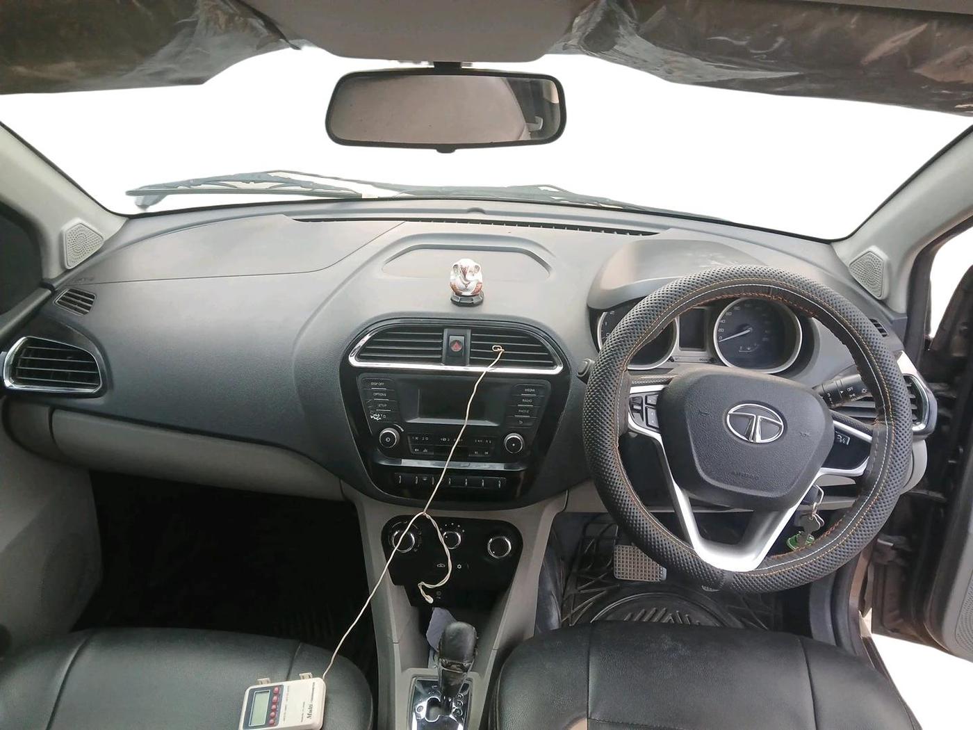 2017 Tata Tiago XZA PETROL, Petrol, Automatic, 47,397 km, interior