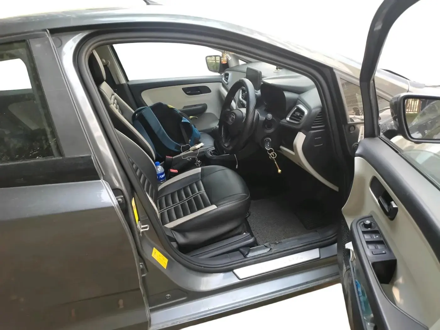2023 Tata ALTROZ XM PLUS CNG, CNG, Manual, 34,600 km, interior