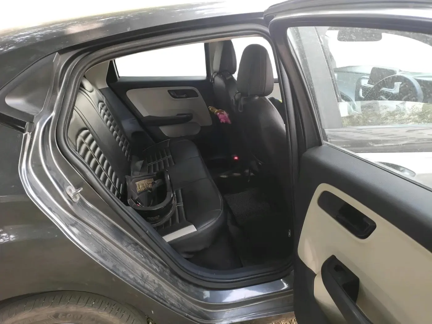 2023 Tata ALTROZ XM PLUS CNG, CNG, Manual, 34,600 km, interior