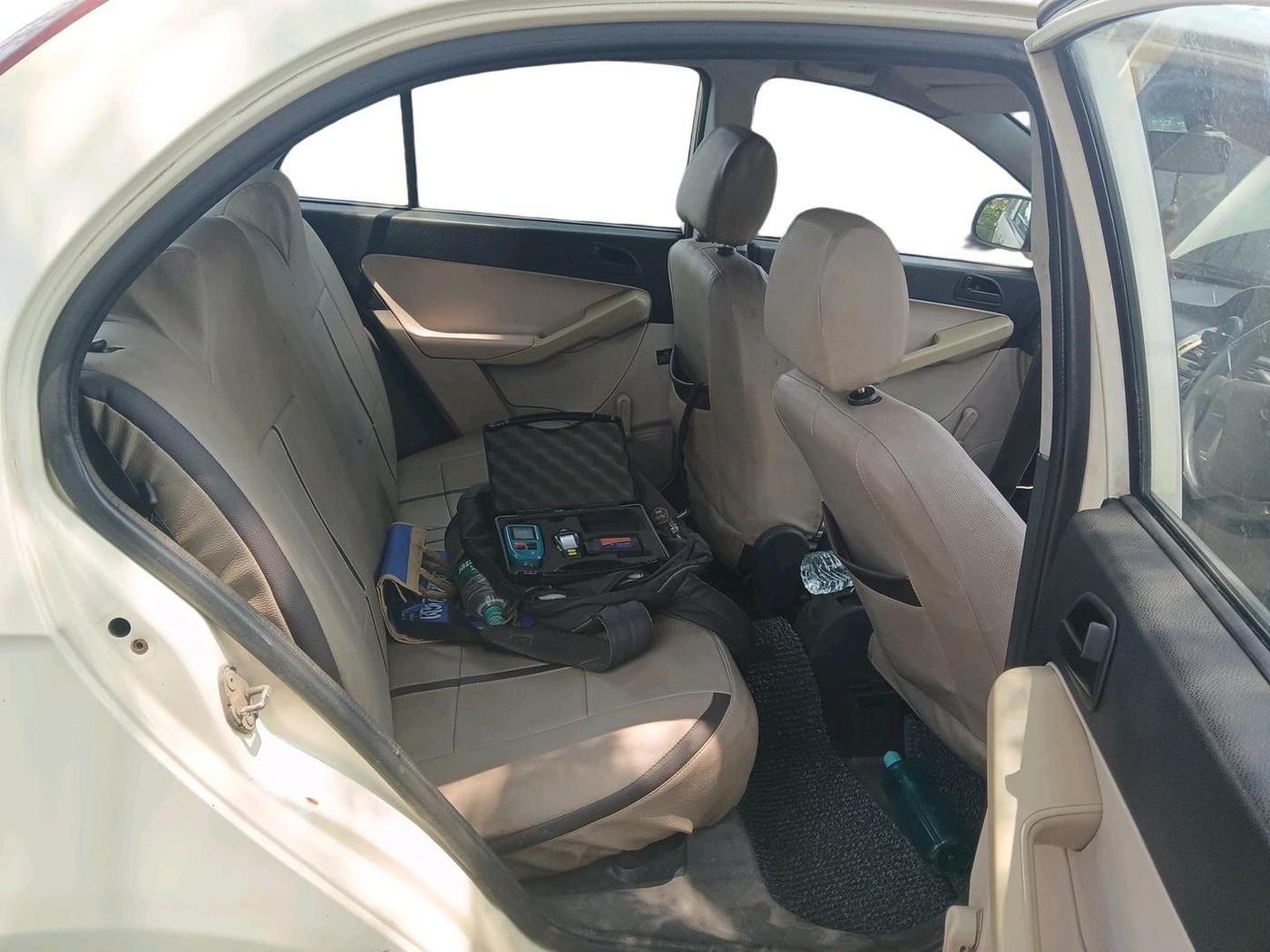 2011 Tata Indica Vista TERRA TDI, Diesel, Manual, 92,517 km, interior