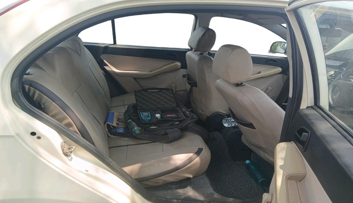2011 Tata Indica Vista TERRA TDI, Diesel, Manual, 92,517 km, interior