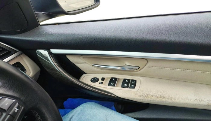 2016 BMW 3 Series 320d Luxury Line, Diesel, Automatic, 53,396 km, interior