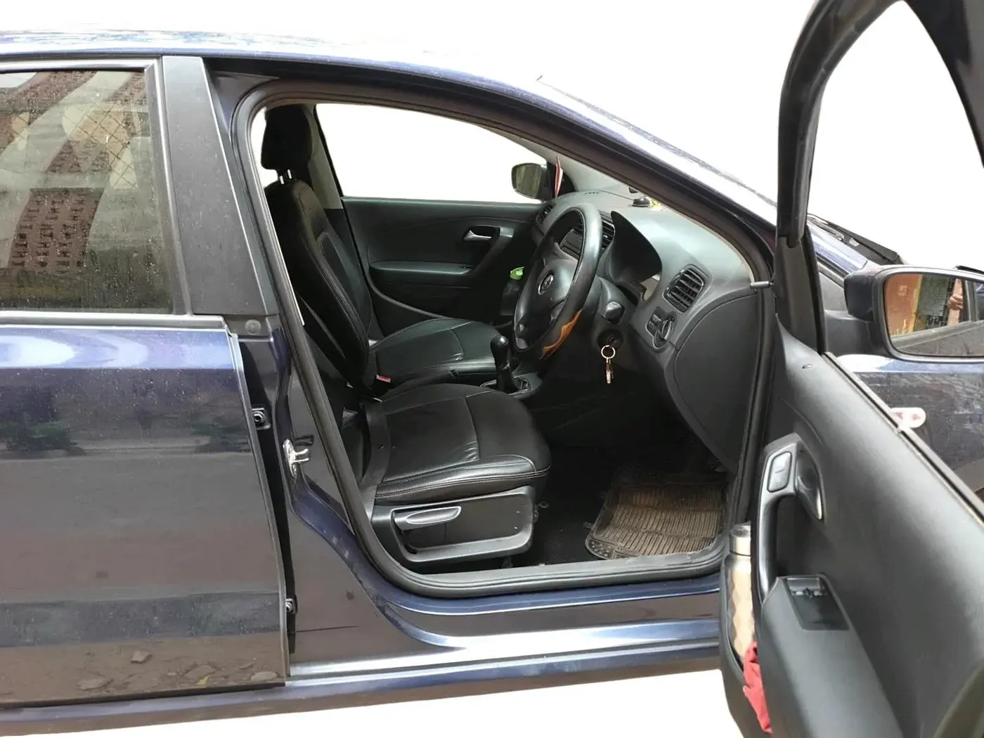 2015 Volkswagen Polo TRENDLINE 1.2L PETROL, Petrol, Manual, 51,189 km, interior