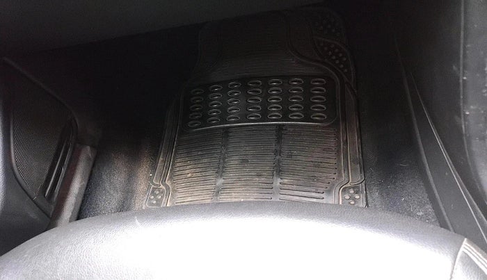 2015 Volkswagen Polo TRENDLINE 1.2L PETROL, Petrol, Manual, 51,189 km, interior