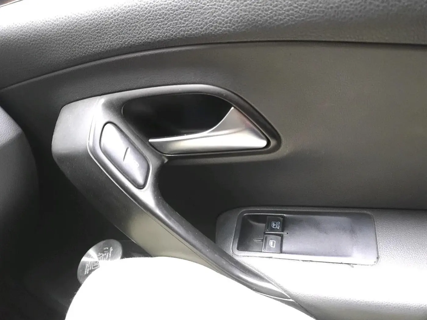 2015 Volkswagen Polo TRENDLINE 1.2L PETROL, Petrol, Manual, 51,189 km, interior