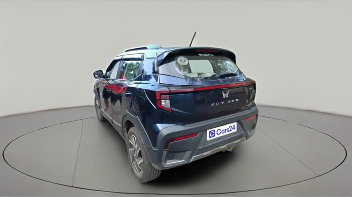 2024 Mahindra XUV 3XO AX7L 1.2 Petrol AT, Petrol, Automatic, 8,475 km, exterior