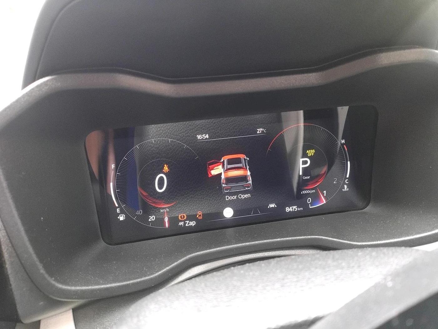 2024 Mahindra XUV 3XO AX7L 1.2 Petrol AT, Petrol, Automatic, 8,475 km, interior