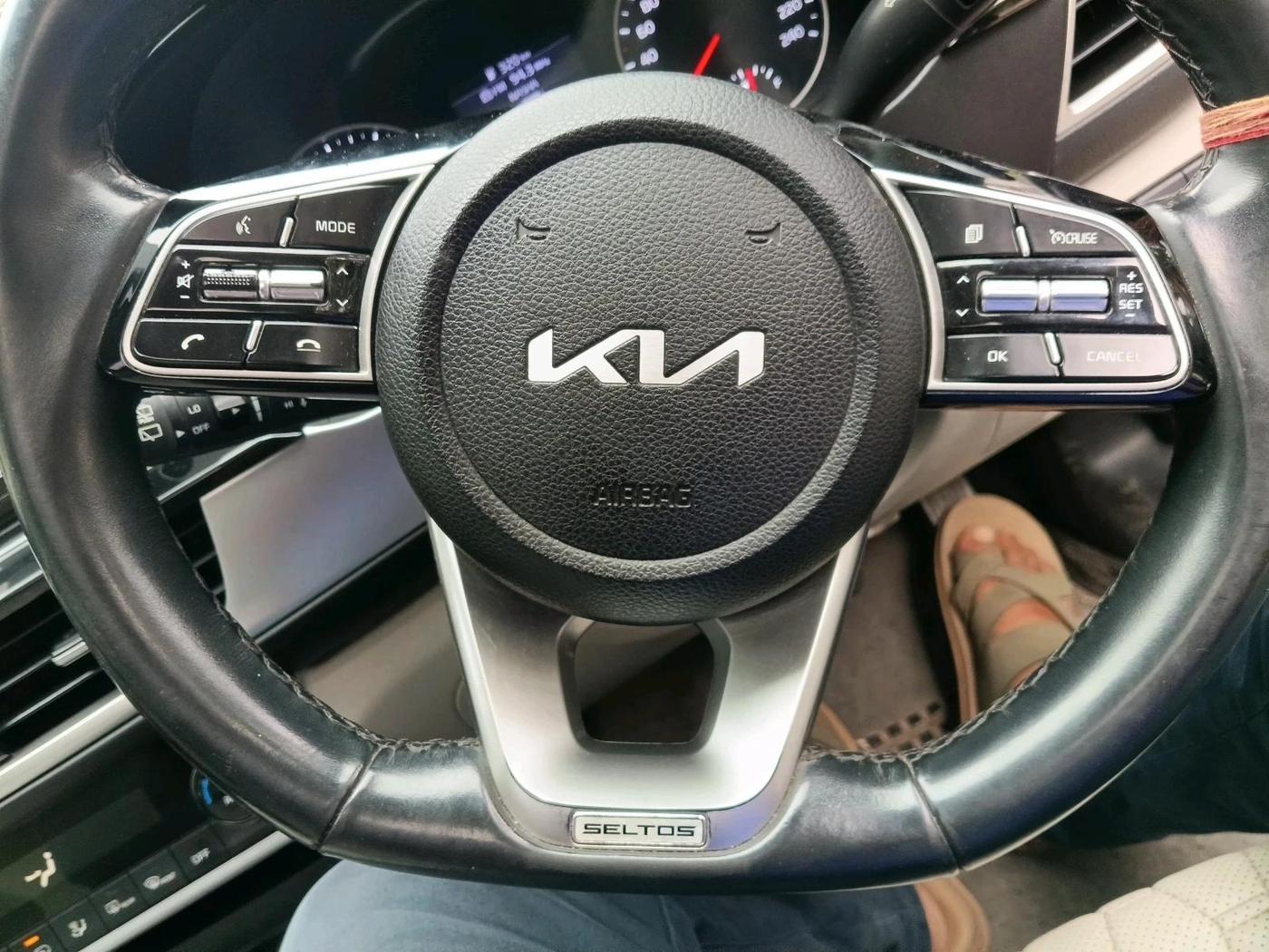 2021 KIA SELTOS HTX IVT 1.5 PETROL, Petrol, Automatic, 49,596 km, interior