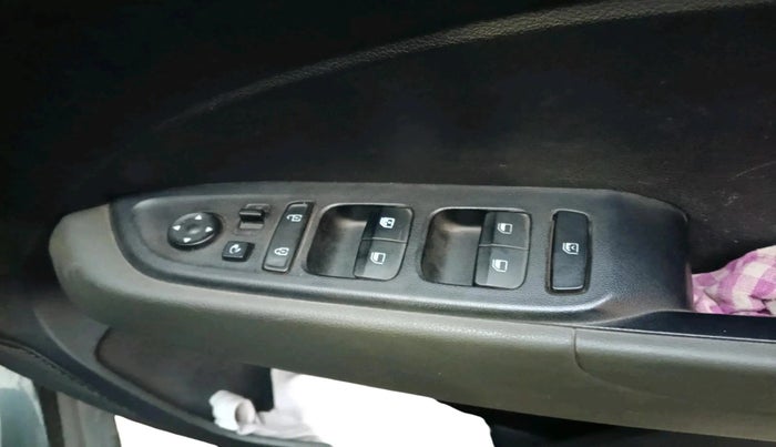 2020 Hyundai VENUE SX PLUS 1.0 TURBO DCT, Petrol, Automatic, 66,339 km, interior