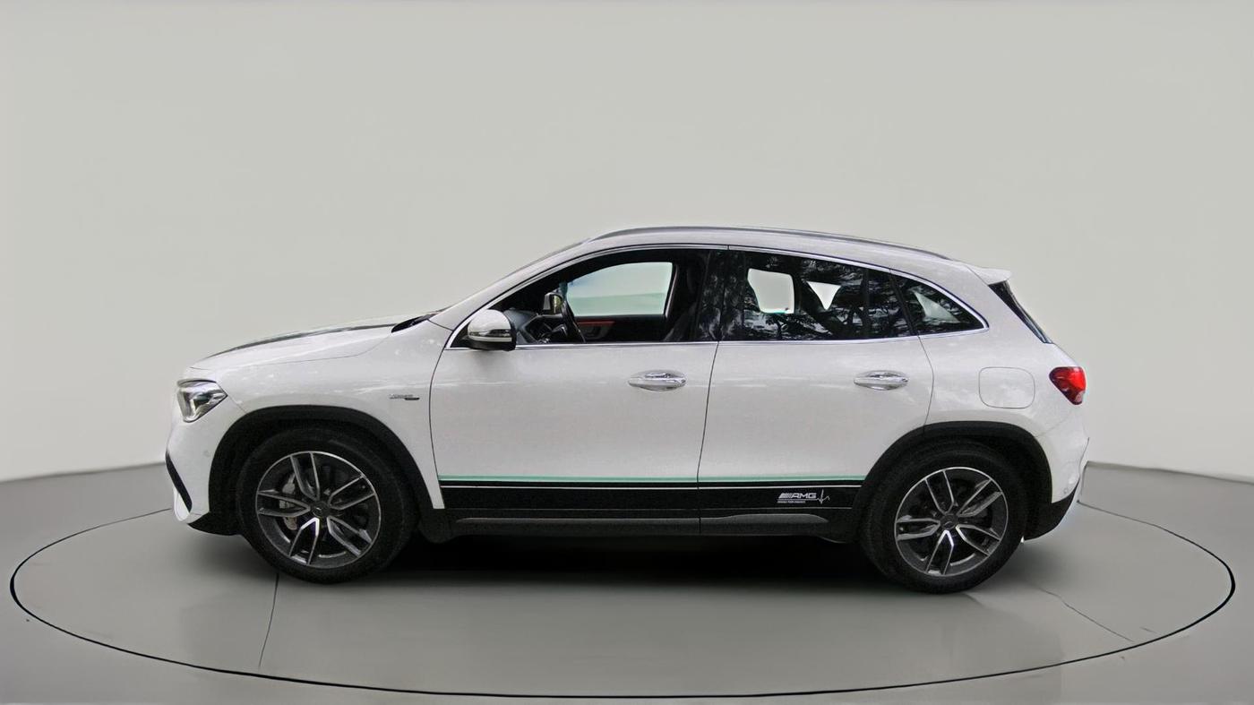 2022 Mercedes Benz GLA Class 35 AMG 4MATIC, Petrol, Automatic, 40,840 km, exterior