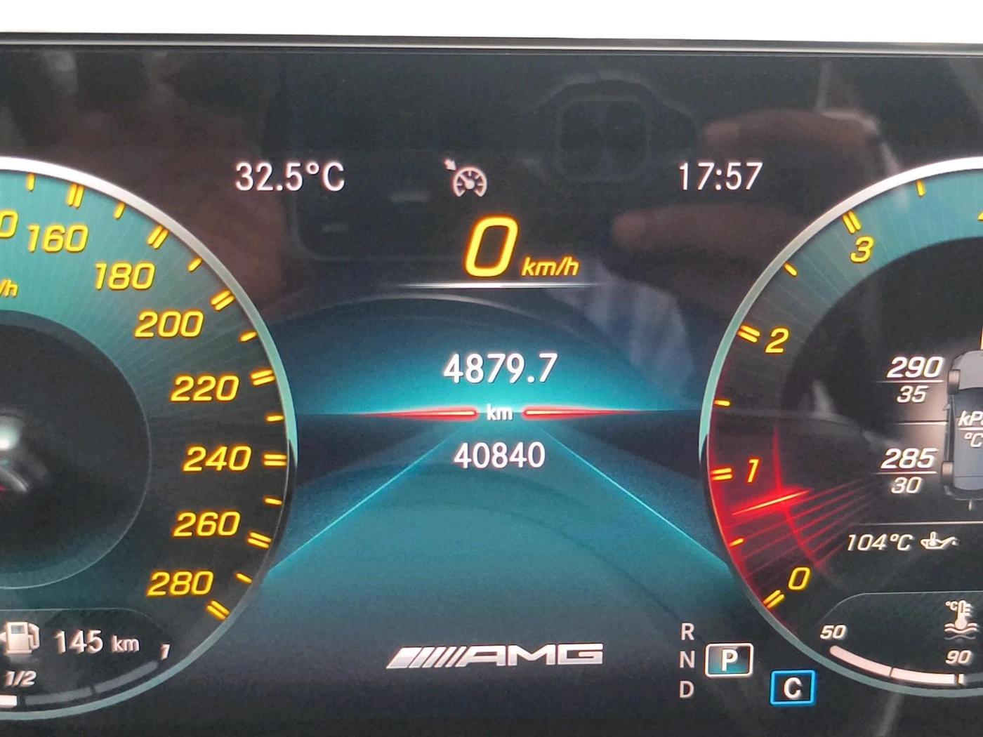 2022 Mercedes Benz GLA Class 35 AMG 4MATIC, Petrol, Automatic, 40,840 km, interior