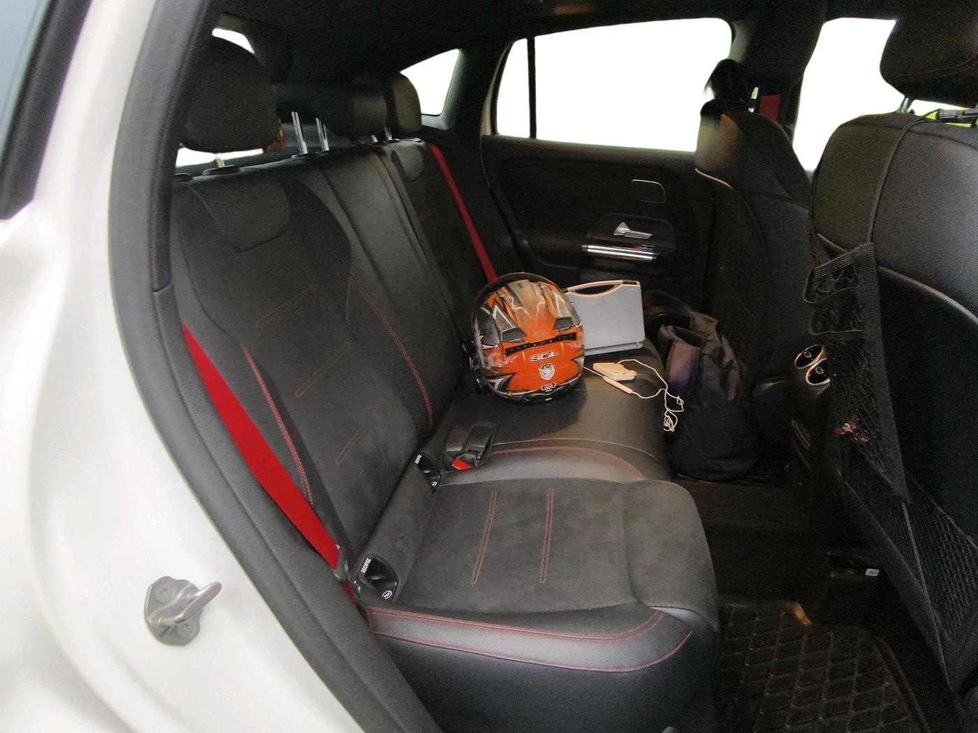 2022 Mercedes Benz GLA Class 35 AMG 4MATIC, Petrol, Automatic, 40,840 km, interior