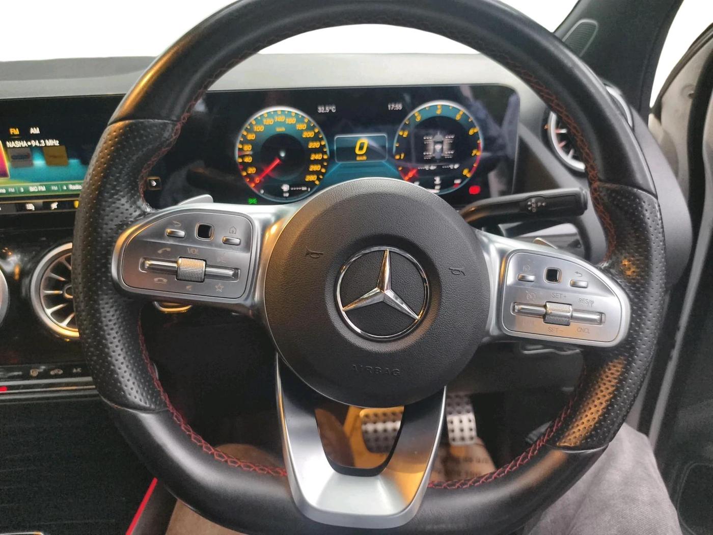 2022 Mercedes Benz GLA Class 35 AMG 4MATIC, Petrol, Automatic, 40,840 km, interior
