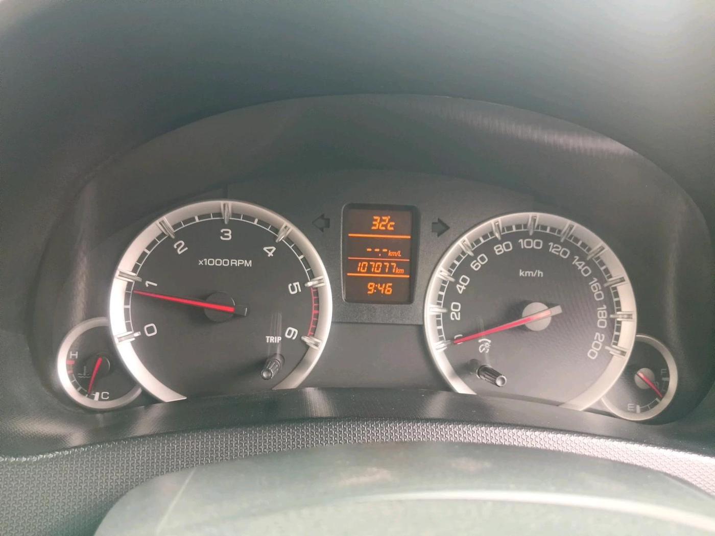 2012 Maruti Swift ZDI, Diesel, Manual, 1,07,077 km, interior