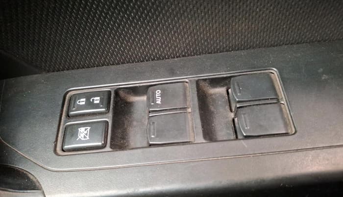 2018 Maruti Vitara Brezza ZDI PLUS, Diesel, Manual, 42,212 km, interior