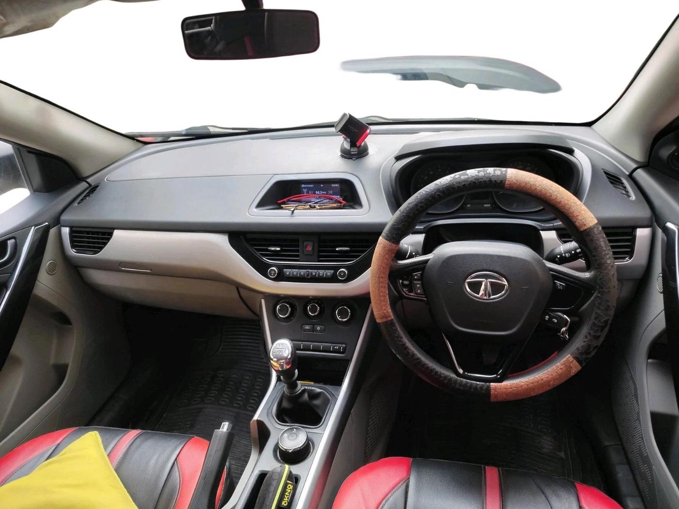 2019 Tata NEXON XM PETROL, Petrol, Manual, 49,060 km, interior