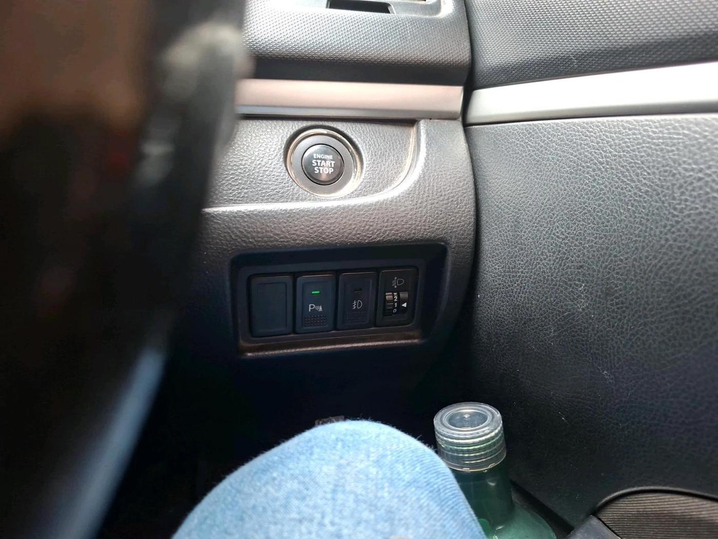 2017 Maruti Swift ZXI, Petrol, Manual, 76,372 km, interior