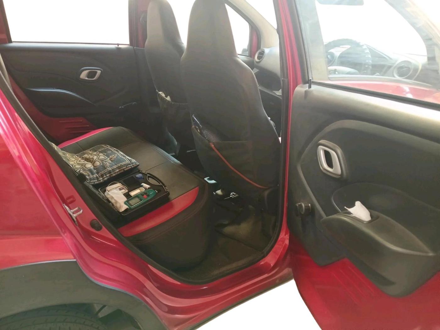 2018 Datsun Redi Go T (O), Petrol, Manual, 49,000 km, interior