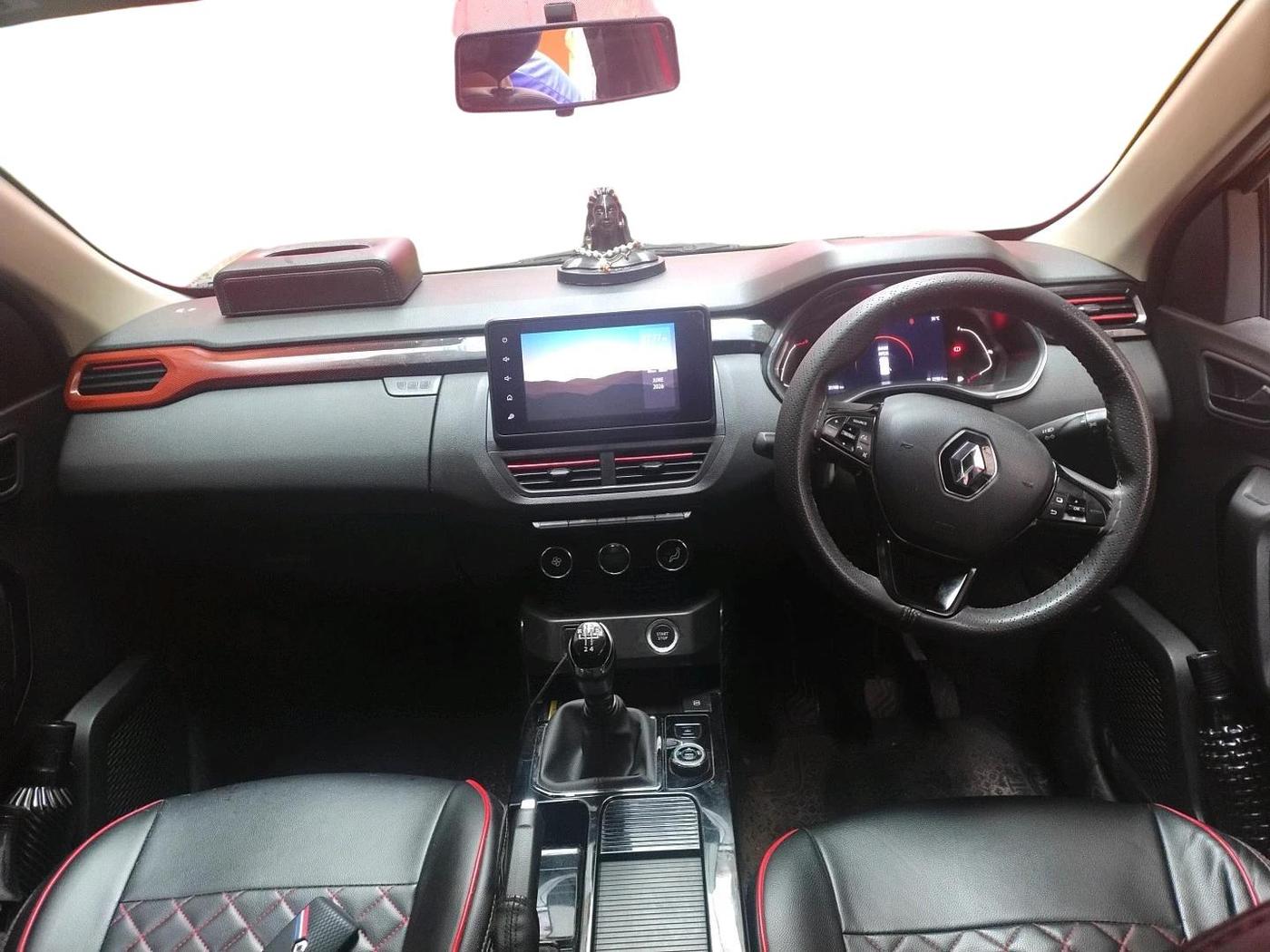2023 Renault Kiger RXZ MT, Petrol, Manual, 31,708 km, interior