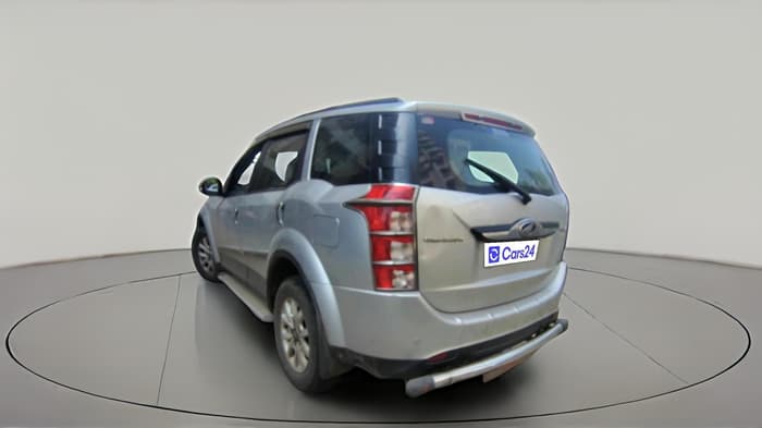 2016 Mahindra XUV500 W10, Diesel, Manual, 99,856 km, exterior