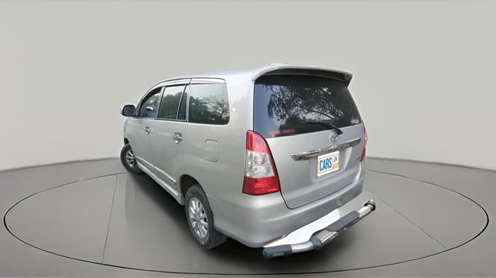 2013 Toyota Innova 2.5 VX 7 STR, Diesel, Manual, 9,88,155 km, exterior