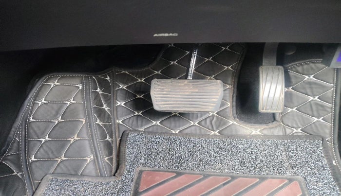 2023 Mahindra XUV700 AX 7 LUXURY D AWD AT 7 STR, Diesel, Automatic, 9,724 km, interior