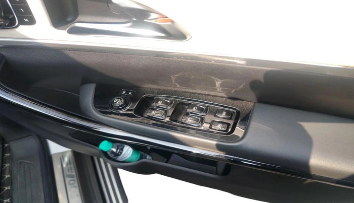 2023 Mahindra XUV700 AX 7 LUXURY D AWD AT 7 STR, Diesel, Automatic, 9,724 km, interior