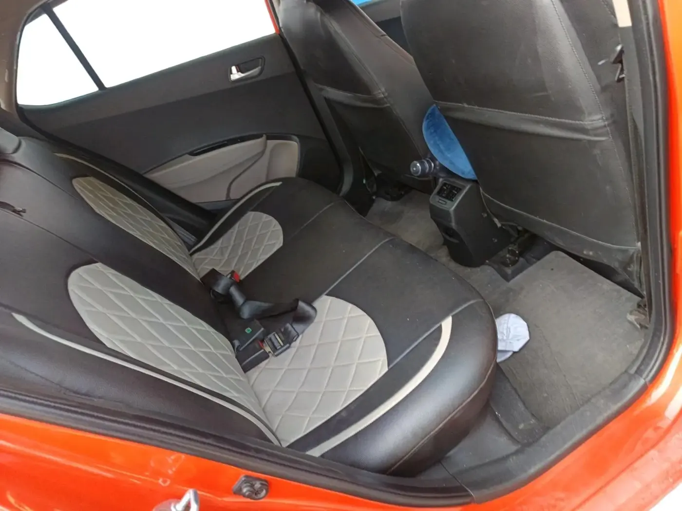 2018 Hyundai Grand i10 SPORTZ 1.2 KAPPA VTVT, Petrol, Manual, 43,000 km, interior