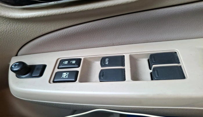 2019 Maruti Ciaz ALPHA  AT 1.5 SHVS PETROL, Petrol, Automatic, 49,377 km, interior