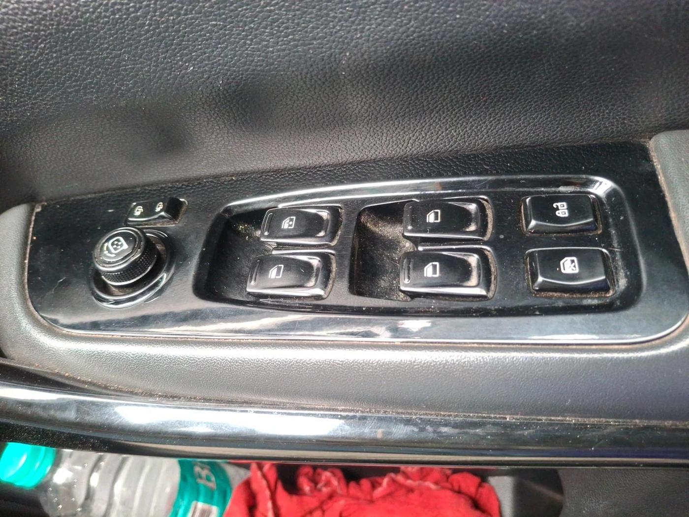 2024 Mahindra XUV700 AX 7 LUXURY D AT 7 STR, Diesel, Automatic, 46,148 km, interior