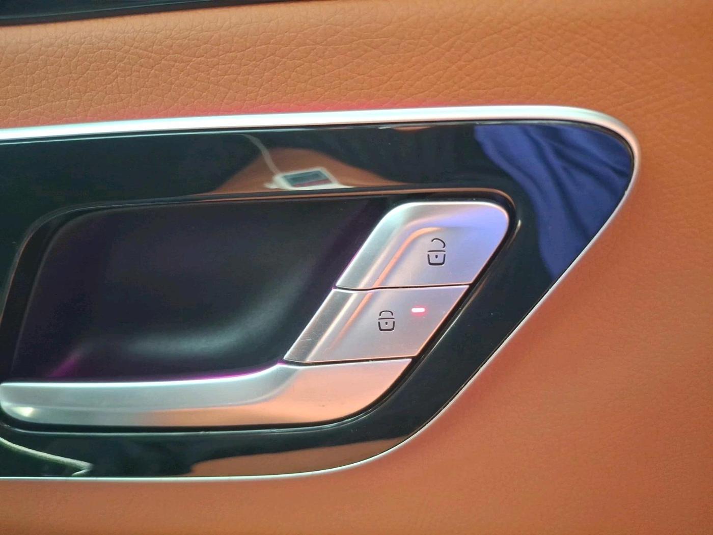 2022 Mercedes Benz S Class S450 4MATIC, Hybrid, Automatic, 19,416 km, interior