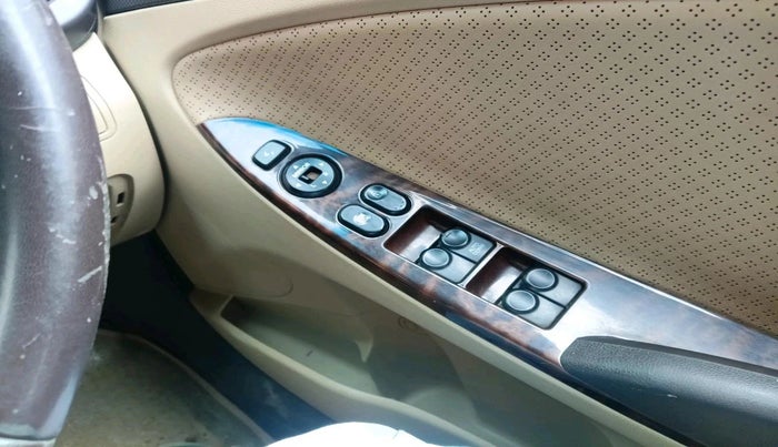 2012 Hyundai Verna FLUIDIC 1.6 VTVT SX AT, Petrol, Automatic, 1 km, interior