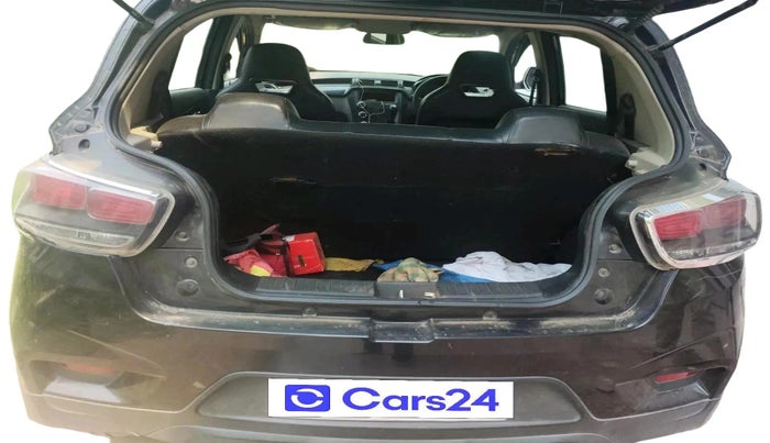 2018 Mahindra KUV 100 NXT K2 P 6 STR, Petrol, Manual, 1,07,081 km, exterior