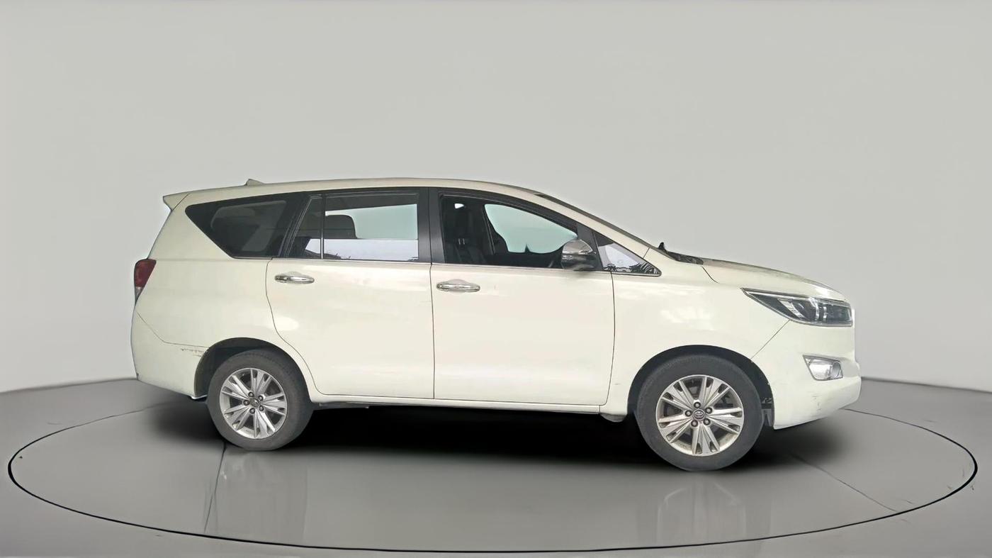 2017 Toyota Innova Crysta 2.4 ZX 7 STR, Diesel, Manual, 54,922 km, exterior