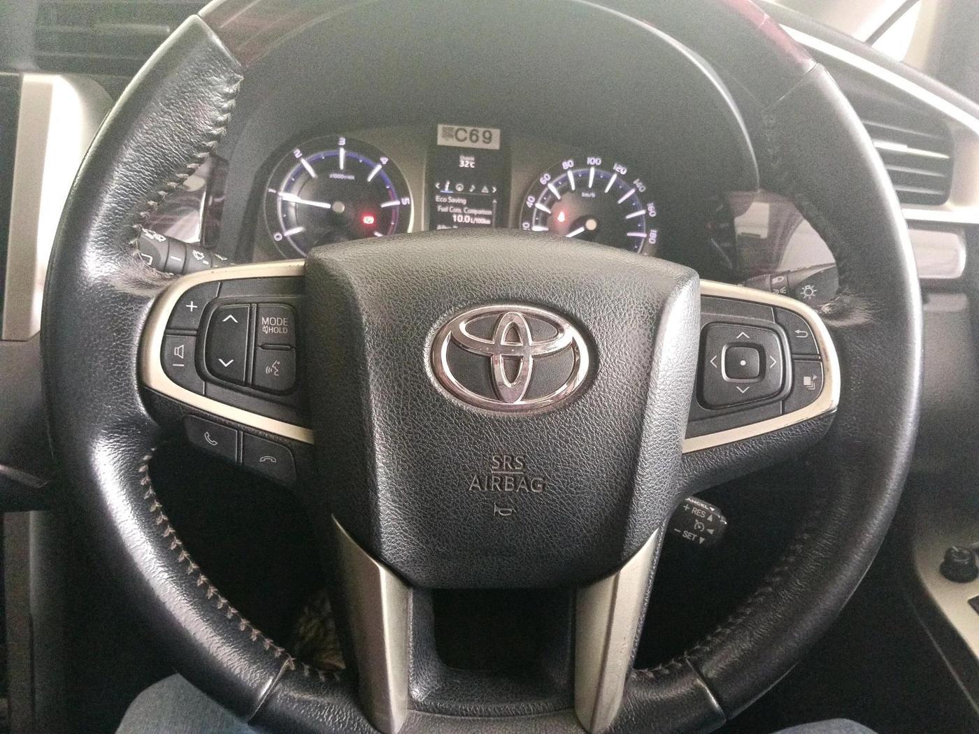 2017 Toyota Innova Crysta 2.4 ZX 7 STR, Diesel, Manual, 54,922 km, interior
