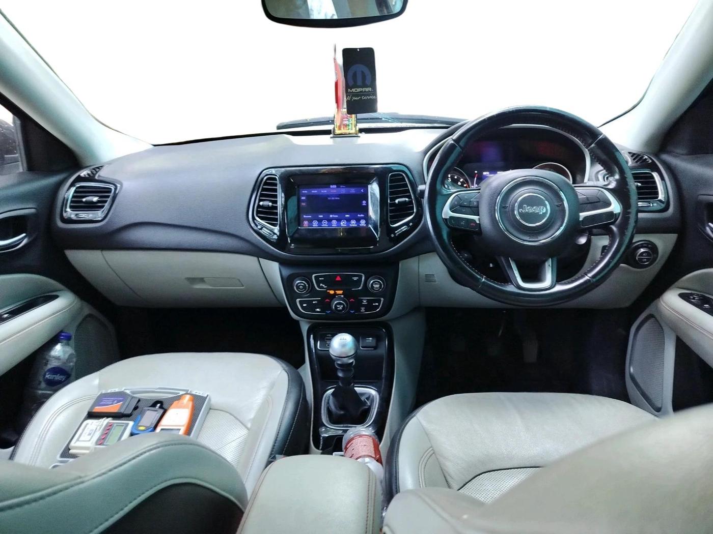 2018 Jeep Compass LIMITED (O) 2.0 DIESEL, Diesel, Manual, 72,052 km, interior