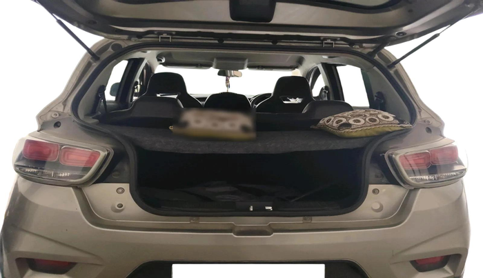 2017 Mahindra KUV 100 NXT K2 P 6 STR, Petrol, Manual, 26,158 km, exterior