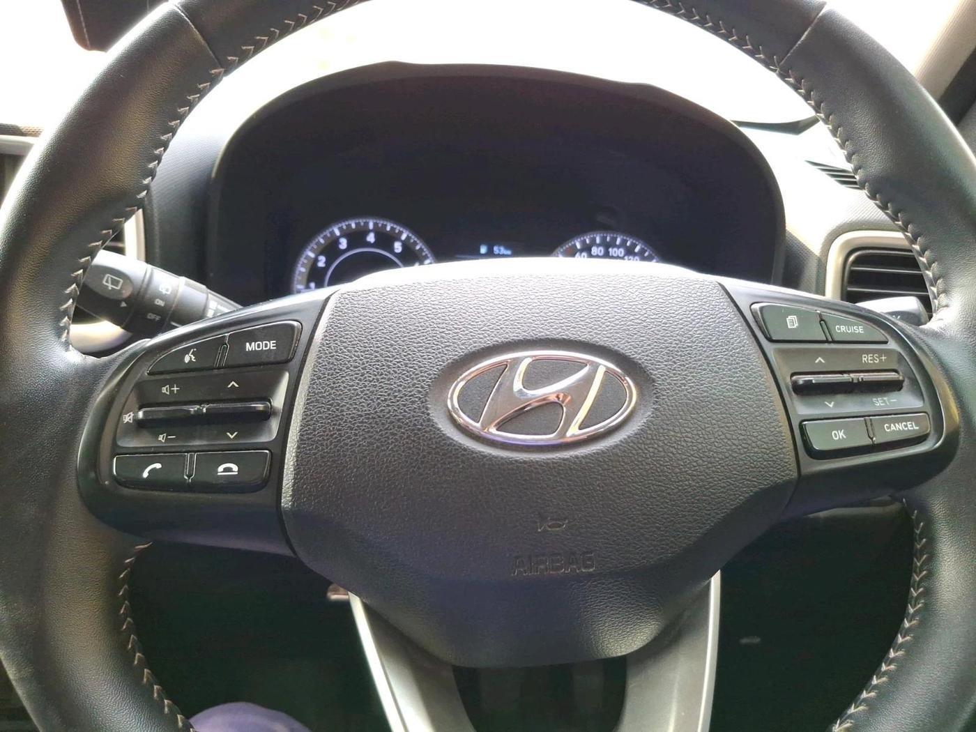 2019 Hyundai VENUE SX 1.0 (O) TURBO, Petrol, Manual, 27,742 km, interior
